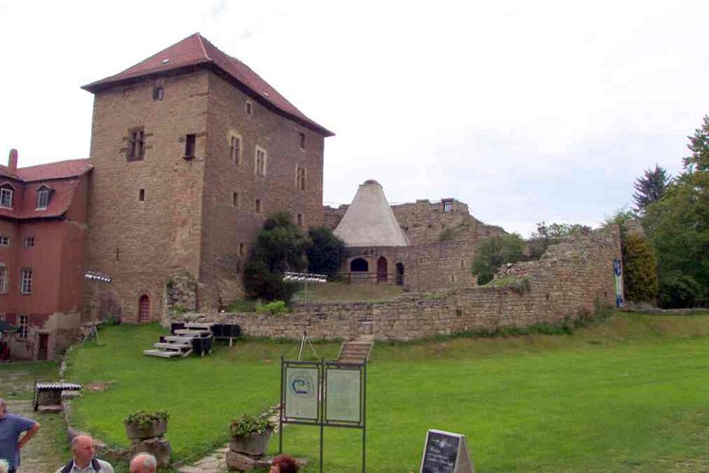 Der mittelalterliche Kern des Wasserschlosses Kapellendorf