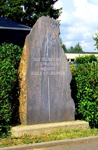 Der 12. Längengrad (Meridian) östlich von Greenwich Der 12. Längengrad (Meridian) östlich von Greenwich