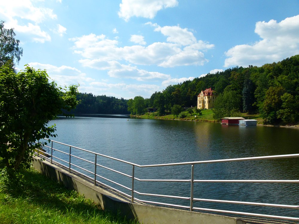 Der Skalka-Stausee in Eger