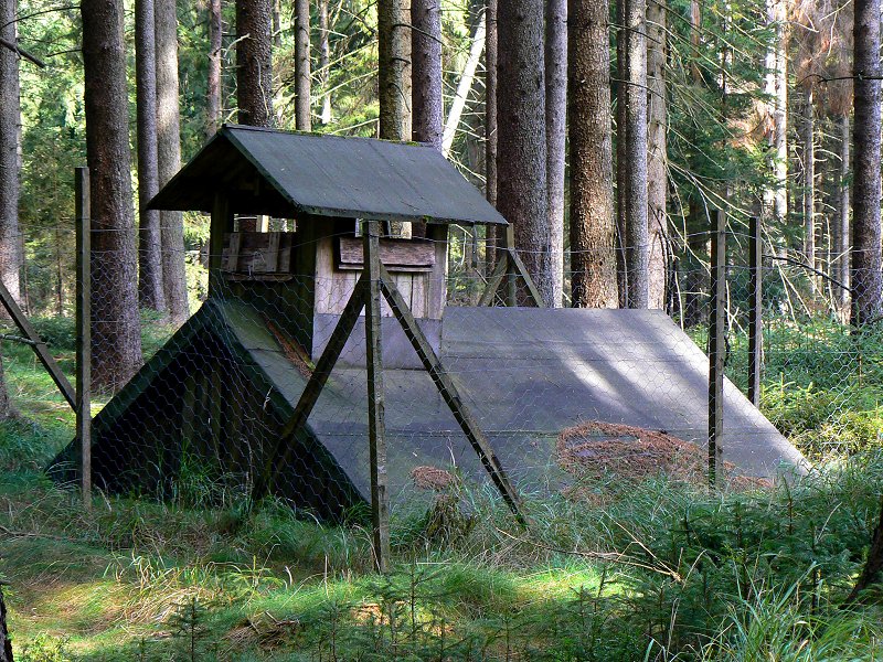 Luftschacht des alten Uranbergwerks bei Weienstadt im Fichtelgebirge